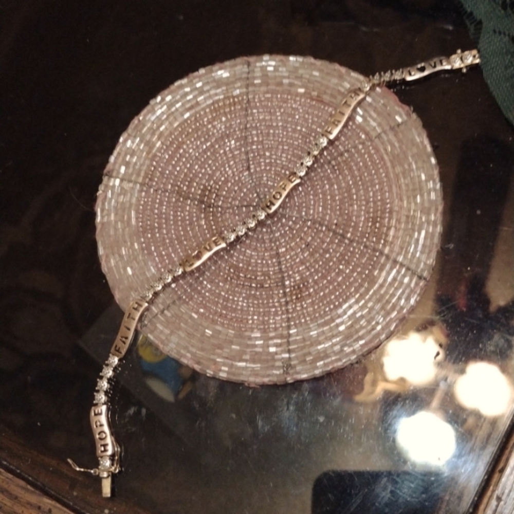 HOPE 4 DIAMONDS FAITH 4 DIAMONDS BRACELET....
